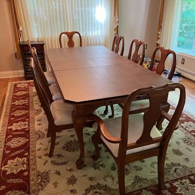 Expandable Dining Table With Eight Matching Chairs (DR-RG)