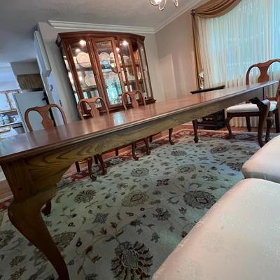 Expandable Dining Table With Eight Matching Chairs (DR-RG)