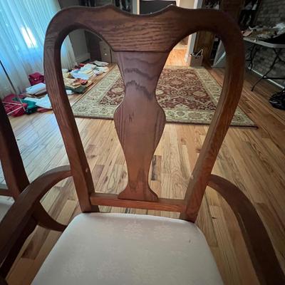 Expandable Dining Table With Eight Matching Chairs (DR-RG)