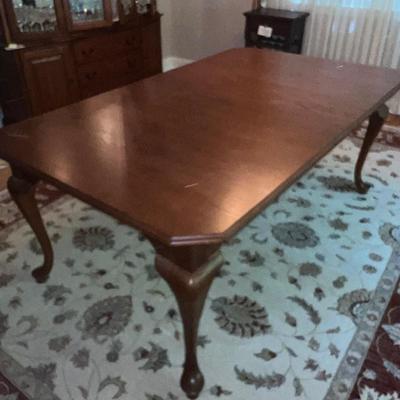 Expandable Dining Table With Eight Matching Chairs (DR-RG)