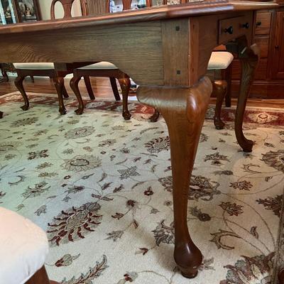 Expandable Dining Table With Eight Matching Chairs (DR-RG)