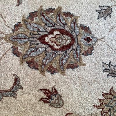 Cream/Rust 8’11 x 12’1 Area Rug (DR-RG)