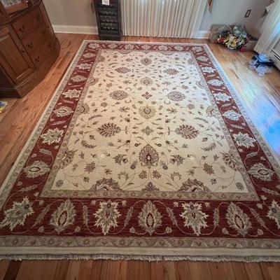 Cream/Rust 8’11 x 12’1 Area Rug (DR-RG)