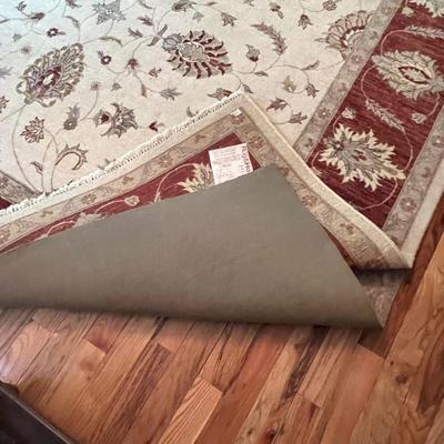 Cream/Rust 8’11 x 12’1 Area Rug (DR-RG)