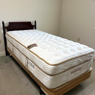WOODWARD And LOTHROP Solid Wood Twin XL LOT A