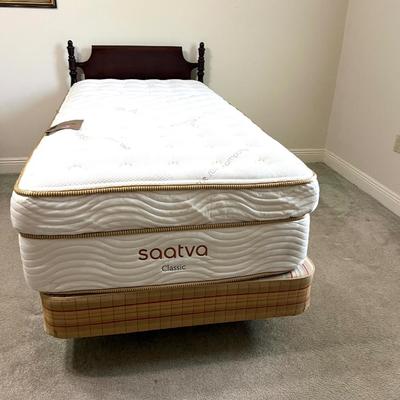 WOODWARD And LOTHROP Solid Wood Twin XL LOT A