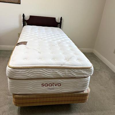 WOODWARD And LOTHROP Solid Wood Twin XL LOT A