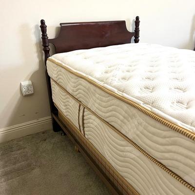 Woodward And Lothrop Solid Wood Twin XL LOT B