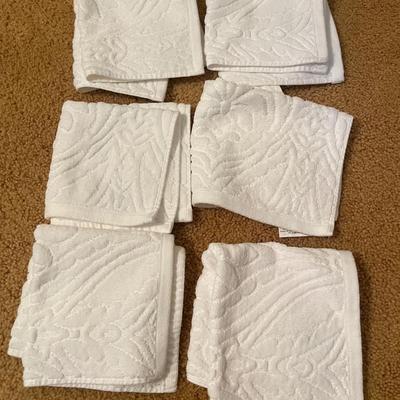Bathroom Towels & Rugs (B4-MG)