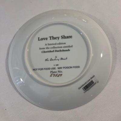 Danbury Mint Daschund Plate Collection (B1-DZ)