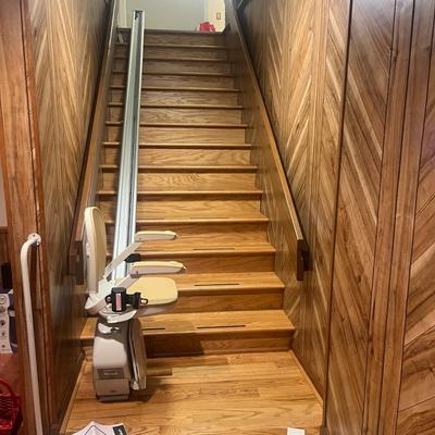 Acorn Stairlift (BB-MG)