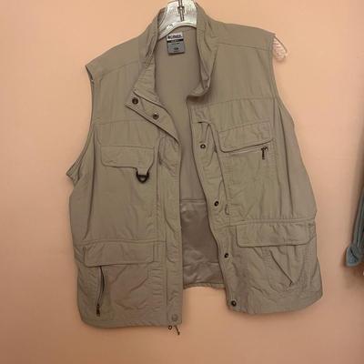 Pendleton, L.L. Bean, Eddie Bauer, Columbia - Women’s Size XL (FE-DZ)