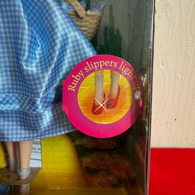 NEW BARBIE DOROTHY FROM THE WIZARD OF OZ