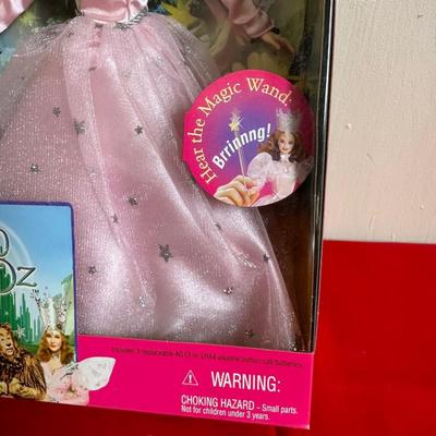 BARBIE GLINDA THE GOOD WITCH FROM THE WIZARD OF OZ