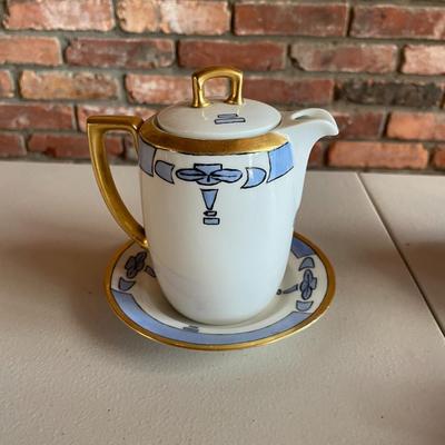 Vintage Pottery and China Kitchen Items.