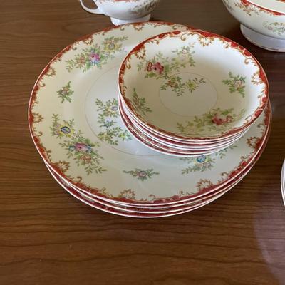 20 Piece Set Hand Painted Flora Meito China Made In Japan.