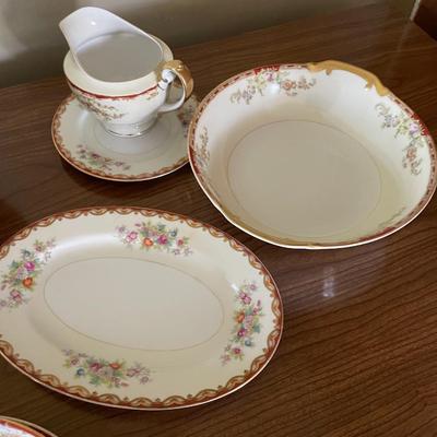20 Piece Set Hand Painted Flora Meito China Made In Japan.