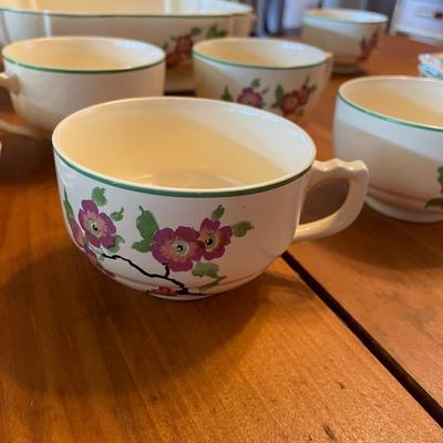 16 Piece the Homer Laughlin Set