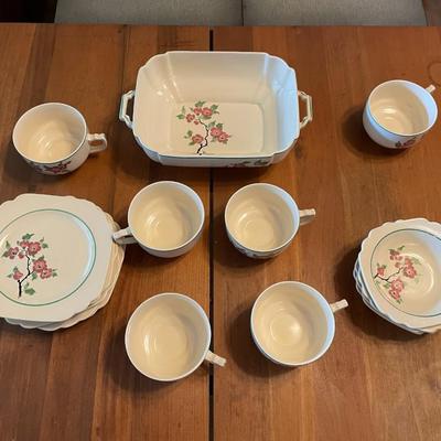 16 Piece the Homer Laughlin Set