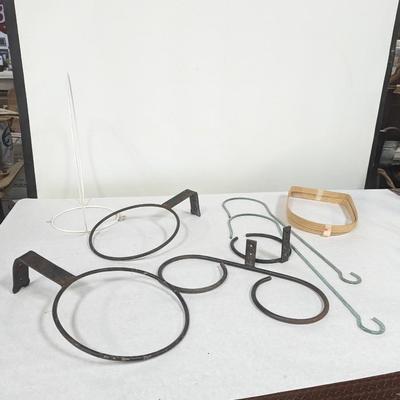 Metal Hanging Fixtures