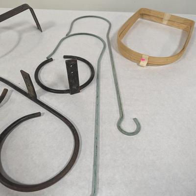 Metal Hanging Fixtures
