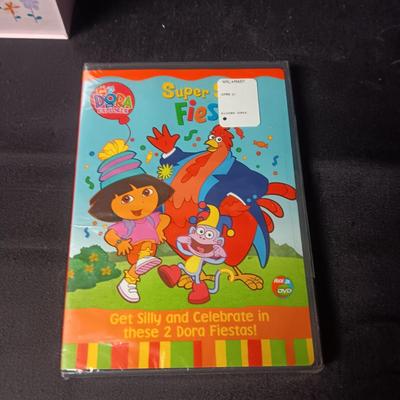 DORA THE EXPLORER TIN SECTIONED BOX AND NEW DVD MOVIE