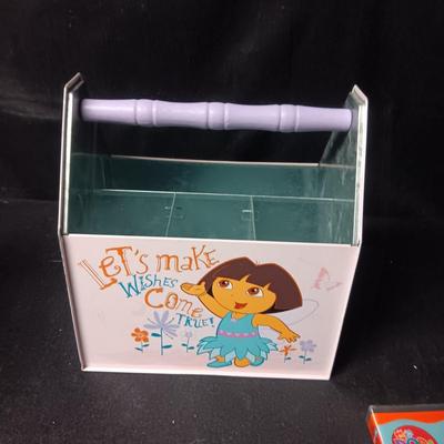 DORA THE EXPLORER TIN SECTIONED BOX AND NEW DVD MOVIE