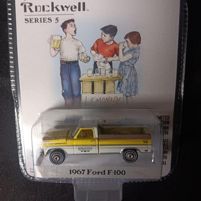 2 NEW NORMAN ROCKWELL DIE-CAST MODEL TRUCKS