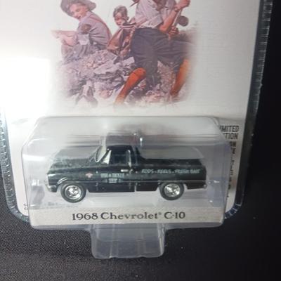 2 NEW NORMAN ROCKWELL DIE-CAST MODEL TRUCKS