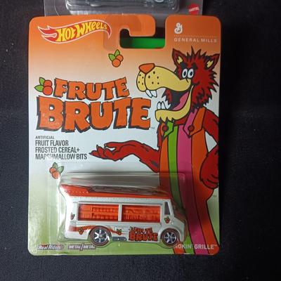 HOT WHEELS CRUELLA DE VIL AND FRUTE BRUTE SMOKIN' GRILLE
