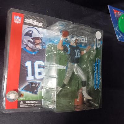 NFL SPORTS PICKS CHRIS WEINKE ACTION FIGURE