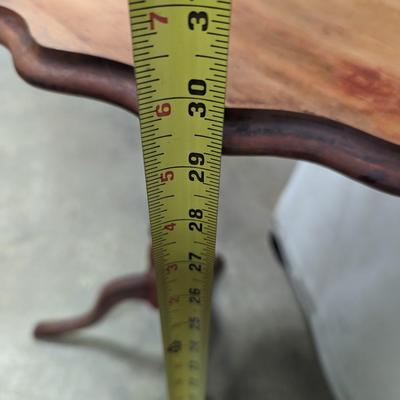 Wooden Pie Crust Design Tilt-Top Table