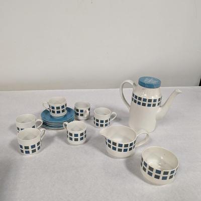 Midwinter Stylecraft Sraffordshire England Dishes