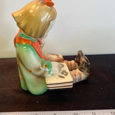 Vintage Gold Castle Girl with Book