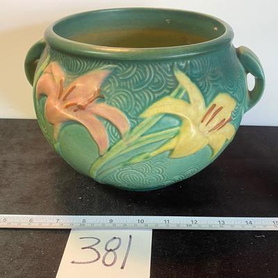 Vintage Roseville Zephyr Lily Planter