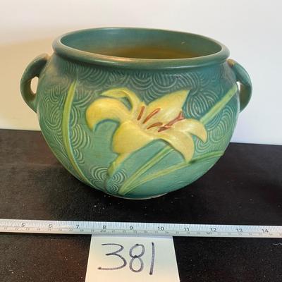 Vintage Roseville Zephyr Lily Planter