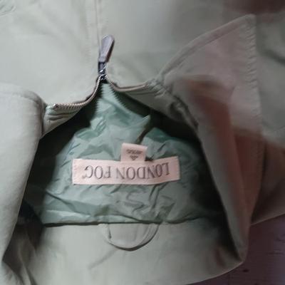 LADIES WORTHINGTON COAT W/HOOD (2X), 2 LONDON FOG JACKETS (L & XL)
