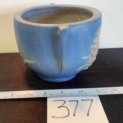 Vintage Roseville Fox Glove Planter