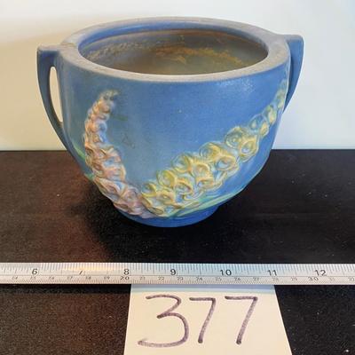 Vintage Roseville Fox Glove Planter