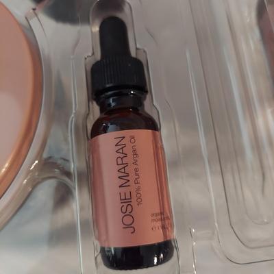 Gift Sets by MacKenzie Childs, Josie Moran and more Beauty Products (DR-BBL)