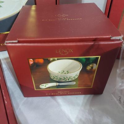 Lenox Holiday Serveware and More (B2-BBL)