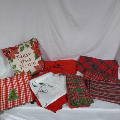 Lenox Holiday Serveware and More (B2-BBL)