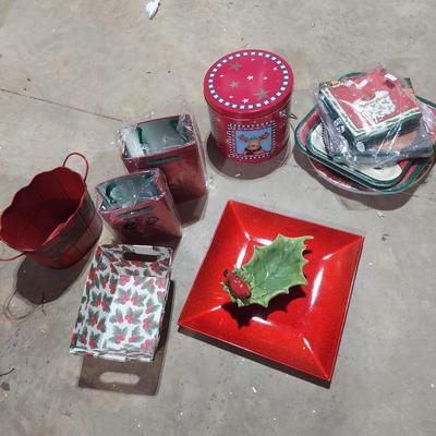 Lenox Holiday Serveware and More (B2-BBL)