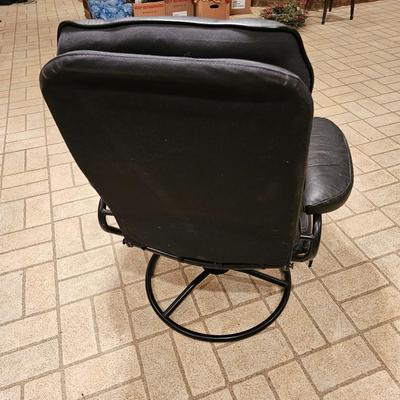 Faux Leather Stressless Style Chair & Ottoman (BDF-JS)