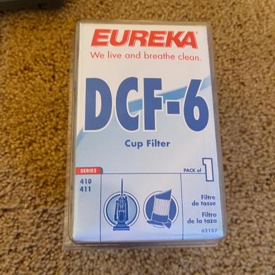 Eureka Bagless Superlite Vacuum (B4-MG)