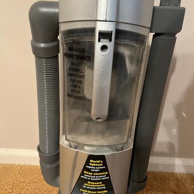 Eureka Bagless Superlite Vacuum (B4-MG)