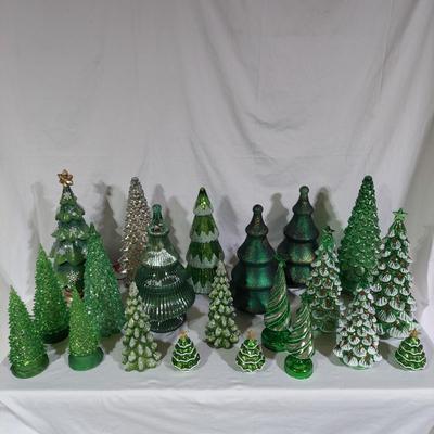 Light Up Glass Christmas Trees and More (B2-BBL)
