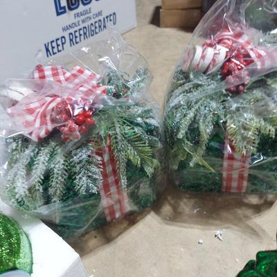 Light Up Glass Christmas Trees and More (B2-BBL)