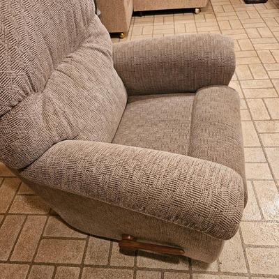 La-Z-Boy Tan Fabric Rocker/Recliner (BDF-JS)