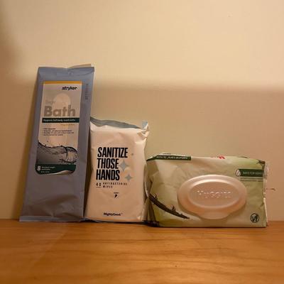 Kleenex, Bath Soap, & More, NIB (B4-MG)